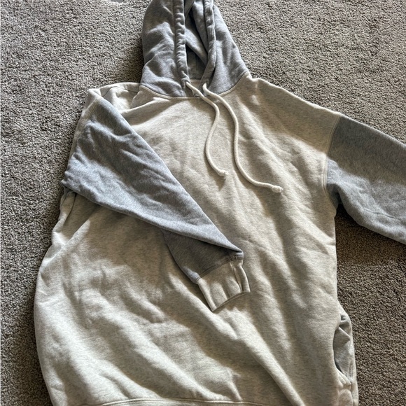 American Eagle Gray Oversized Women’s Hoodie - Picture 3 of 6